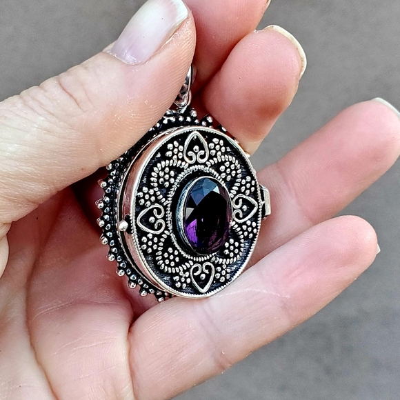 New Huge Amethyst 925 Silver Poison Pendant. - Picture 5 of 16